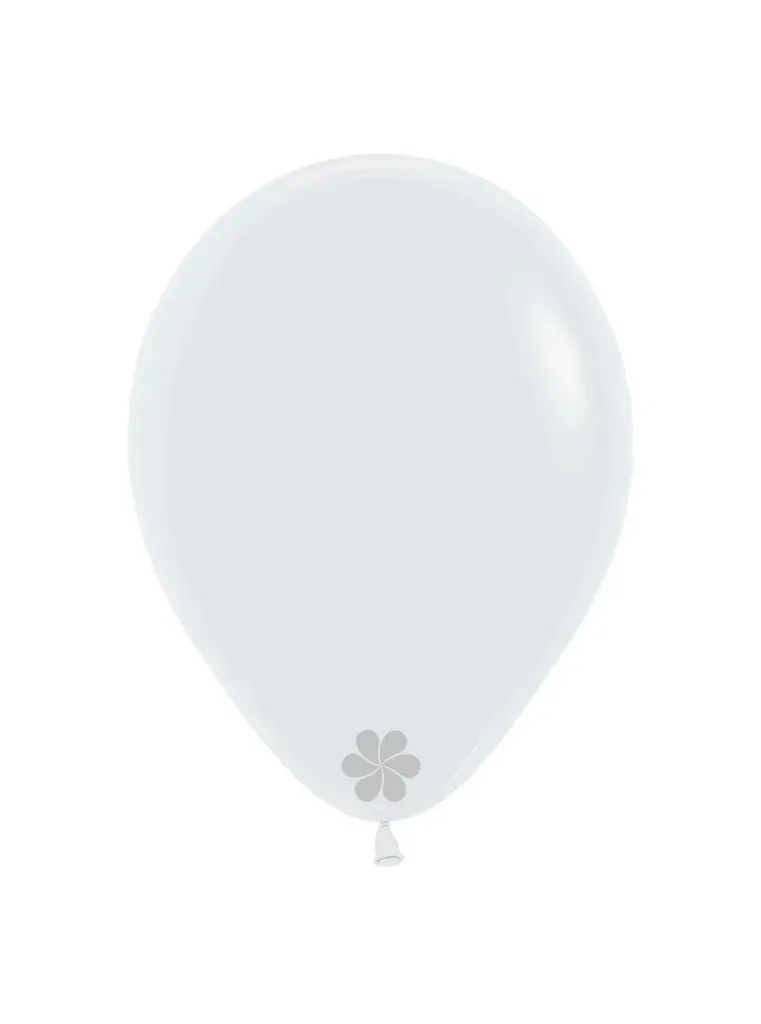 R9 - White - 005 - 50 St.